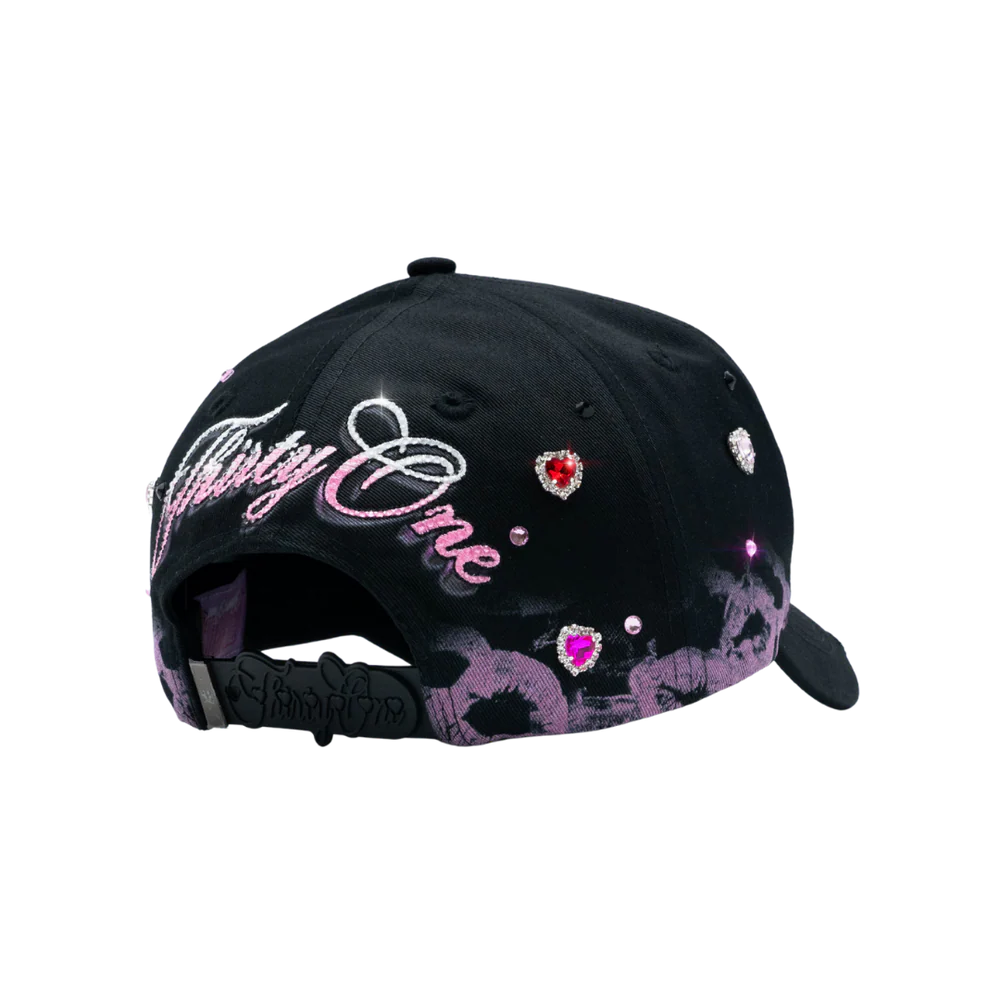 GORRA 31 HATS "Black XOXO"