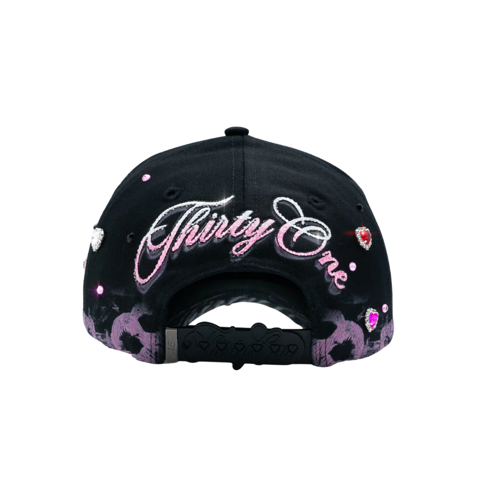 GORRA 31 HATS "Black XOXO"